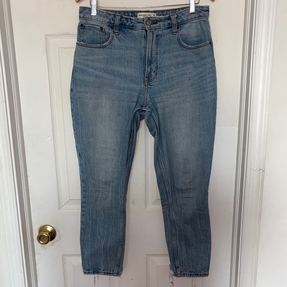 Abercrombie & Fitch Curve Love The Skinny High Rise Jeans - Picture 1 of 4